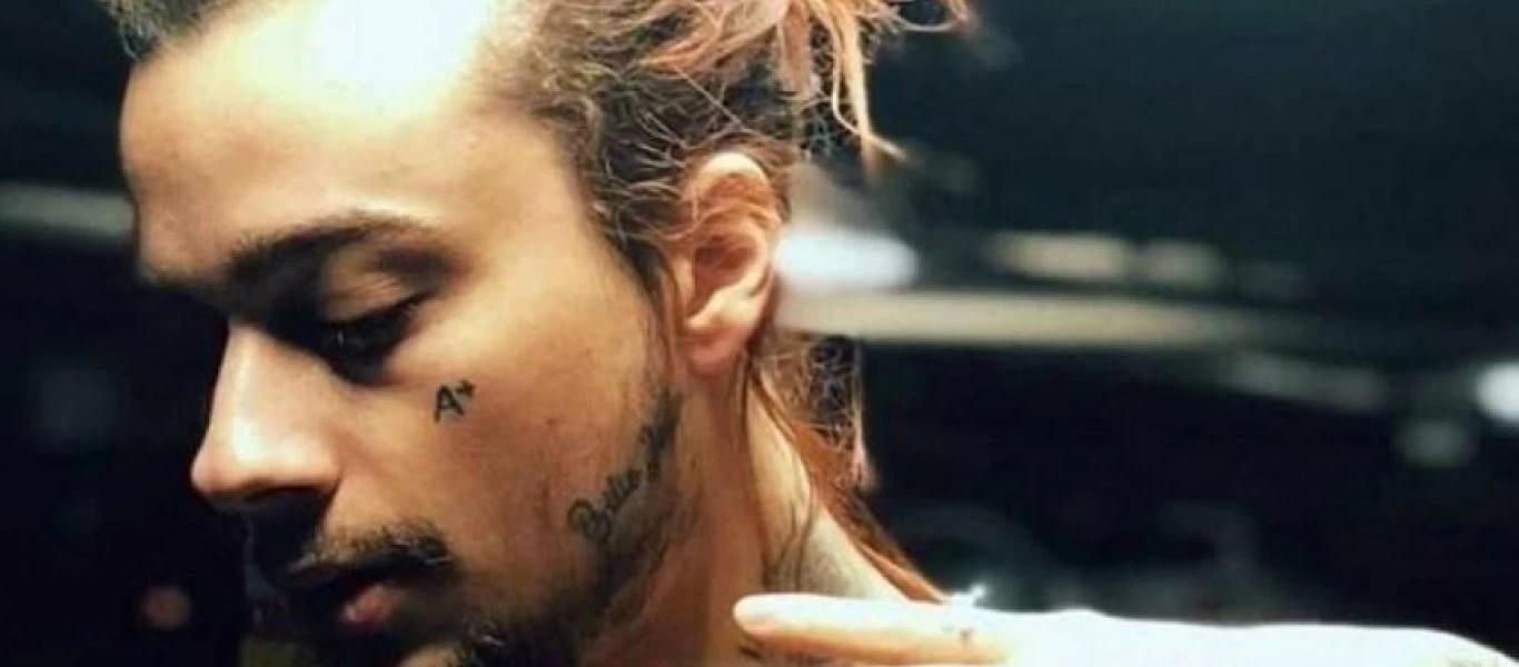 Κάτι πήγε στραβά: Ο Sin Boy στο νέο του τραγούδι πείραξε λίγο παραπάνω το autotune στη φωνή (βίντεο)